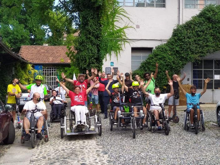 Viaggio Italia è ripartito, Danilo e Luca saliranno sull'Etna in handbike FOTO e VIDEO