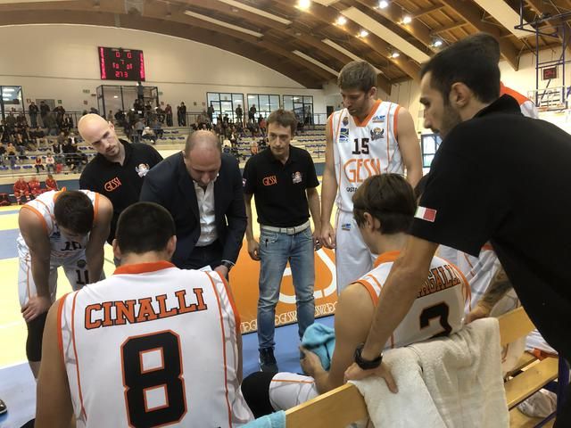 Valsesia Basket: contro Empoli finale amaro per gli Eagles Valsesia Basket: contro Empoli finale amaro per gli Eagles