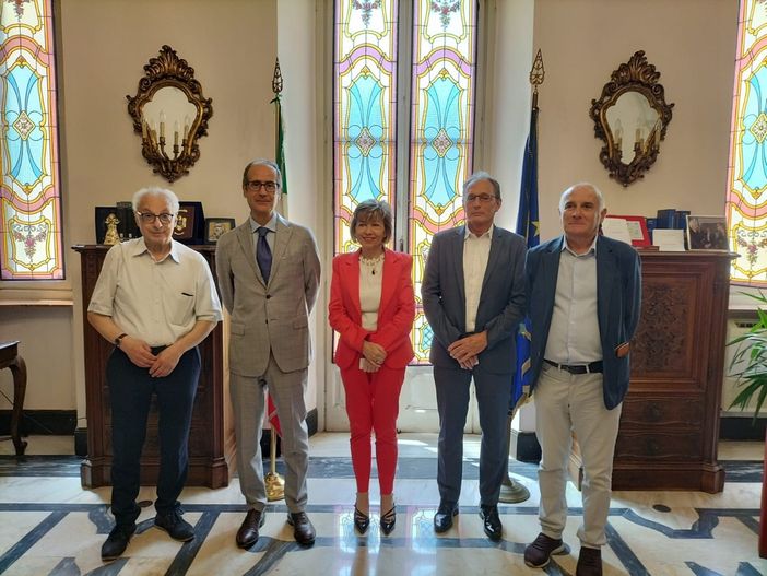 Esempi di eccellenza professionale: il Prefetto di Vercelli con i nuovi Maestri del Lavoro