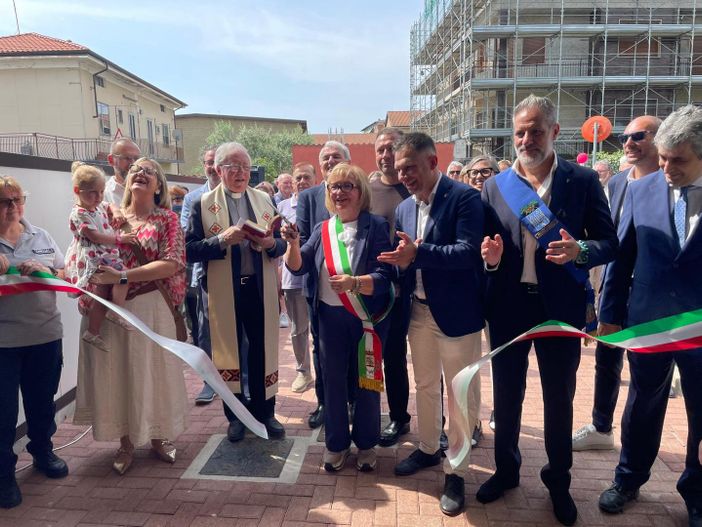 Gattinara inaugura “FUTURA”, la nuova scuola dove cresce il domani Gattinara inaugura “FUTURA”, la nuova scuola dove cresce il domani