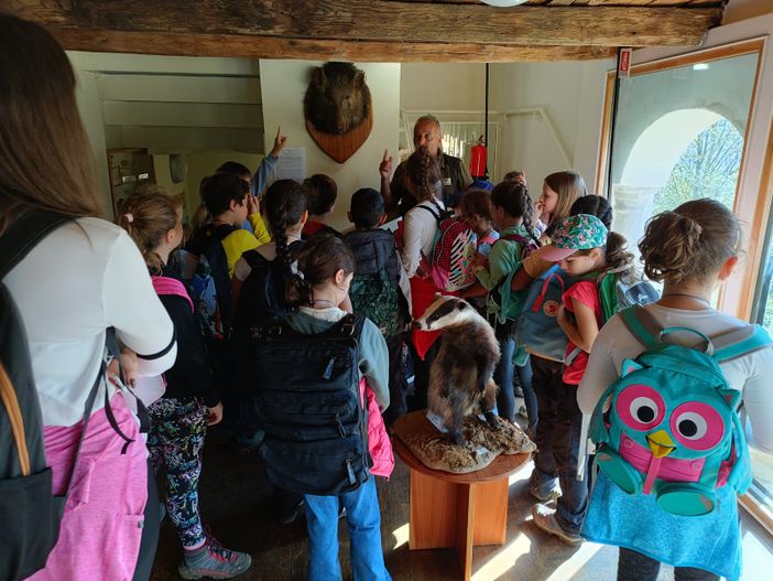 Gli studenti delle elementari di Cancino a Borgosesia, in visita alla sede del Parco Fenera Gli studenti delle elementari di Cancino a Borgosesia, in visita alla sede del Parco Fenera