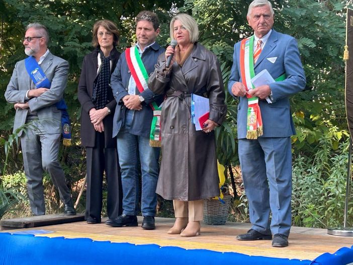 Inaugurata la pista ciclopedonale “Ellen Nathan Loro Piana” a Roccapietra
