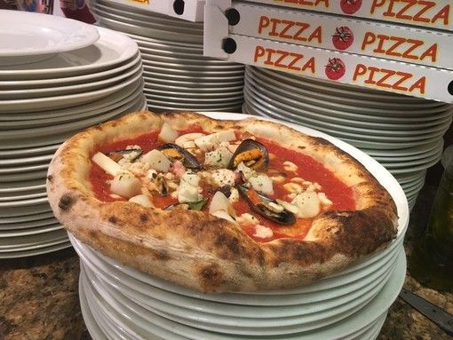 Coronavirus, Cirio verso il sì: dal 4 maggio ristorazione anche "d'asporto" Coronavirus, Cirio verso il sì: dal 4 maggio ristorazione anche "d'asporto"