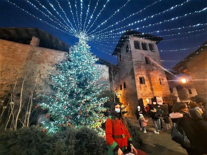 Natale nel Biellese: Da sabato aprirà le sue porte “Il Borgo di Babbo Natale” di Candelo Natale nel Biellese: Da sabato aprirà le sue porte “Il Borgo di Babbo Natale” di Candelo
