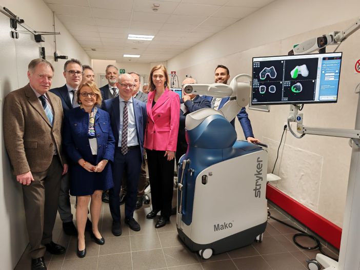 Borgosesia punta sul robot ortopedico per attrarre anche pazienti da fuori regione Borgosesia punta sul robot ortopedico per attrarre anche pazienti da fuori regione