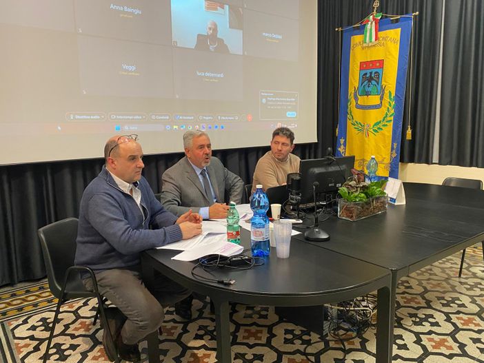 Unione Montana Valsesia, serata di riunioni “a fiume”: giunta, consiglio e confronto su fondi per territorio e scuole