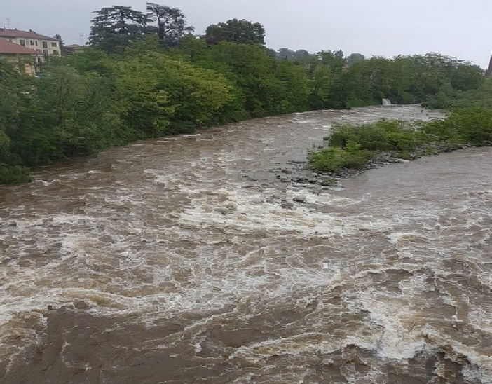 Regione, arriva l'App di Arpa Piemonte che ti aggiorna in tempo reale sul rischio meteo-idrologico in corso nei comuni Regione, arriva l'App di Arpa Piemonte che ti aggiorna in tempo reale sul rischio meteo-idrologico in corso nei comuni
