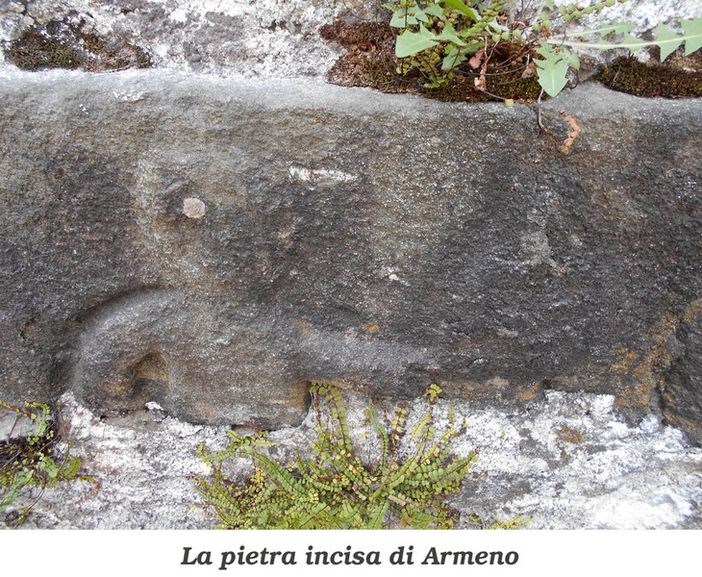 La Valsesia Magica e Misteriosa: Il masso misterioso della chiesa di Pray Alto e la pietra incisa della parrocchiale di Armeno