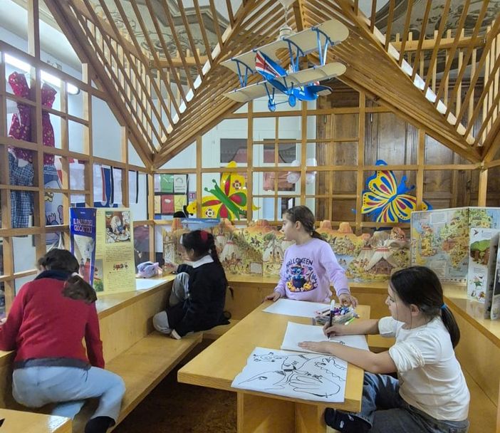 Varallo, grande partecipazione al laboratorio di pittura: nuovo appuntamento dedicato all’inverno