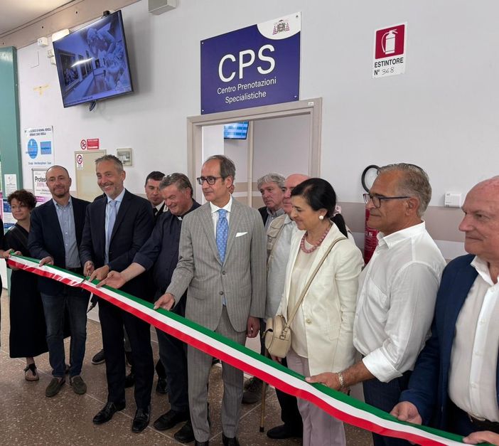 Una nuova sala d’attesa per il “CUP interno”  dell’ospedale Sant’Andrea di Vercelli