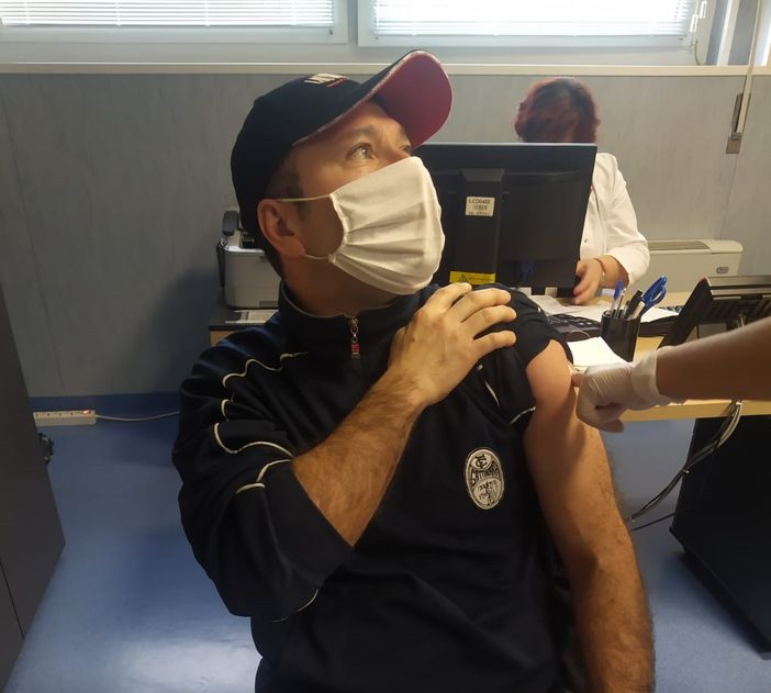 Gattinara, l’Assessore Cazzadore vaccinato contro il Covid