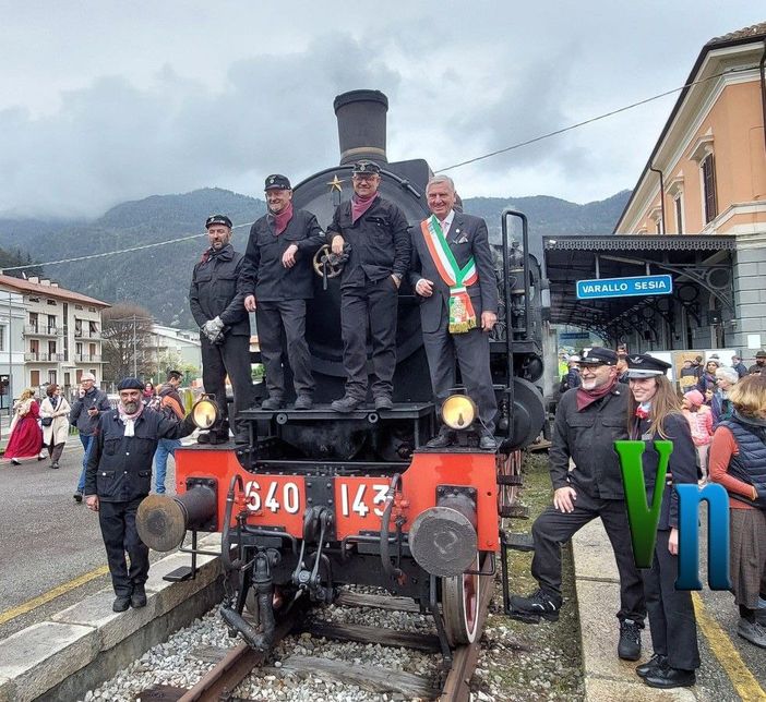 A Varallo un tuffo nel passato, è arrivato in stazione il treno storico FOTO e VIDEO