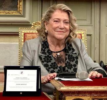 Diana Bracco premiata alla carriera per 'Leadership & Innovazione' Diana Bracco premiata alla carriera per 'Leadership & Innovazione'