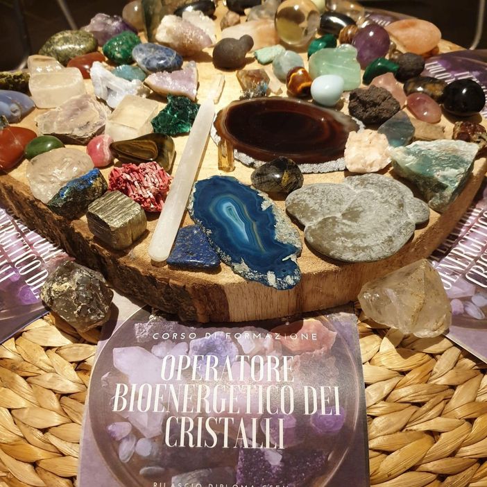 Tutto pronto per il Corso di Formazione Operatore Bioenergetica dei Cristalli