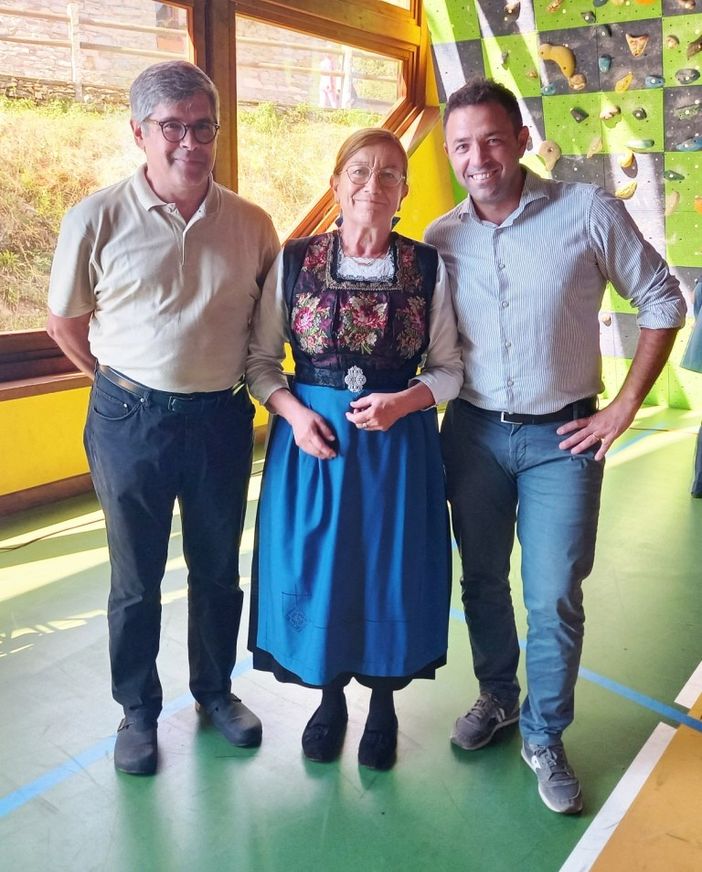 “Un mosaico di storia alagnese”: il nuovo volume racconta cinque anni di calendari e cultura locale “Un mosaico di storia alagnese”: il nuovo volume racconta cinque anni di calendari e cultura locale