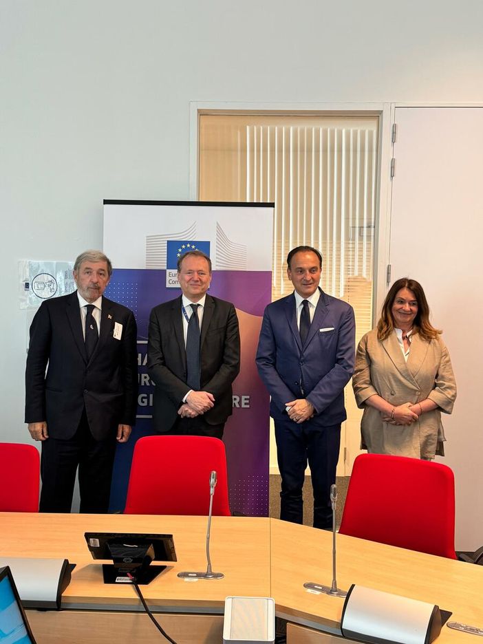 UE, i presidenti Cirio e Bucci in missione istituzionale a Bruxelles: “Liguria e Piemonte unite per rafforzare il ruolo delle regioni in Europa” UE, i presidenti Cirio e Bucci in missione istituzionale a Bruxelles: “Liguria e Piemonte unite per rafforzare il ruolo delle regioni in Europa”