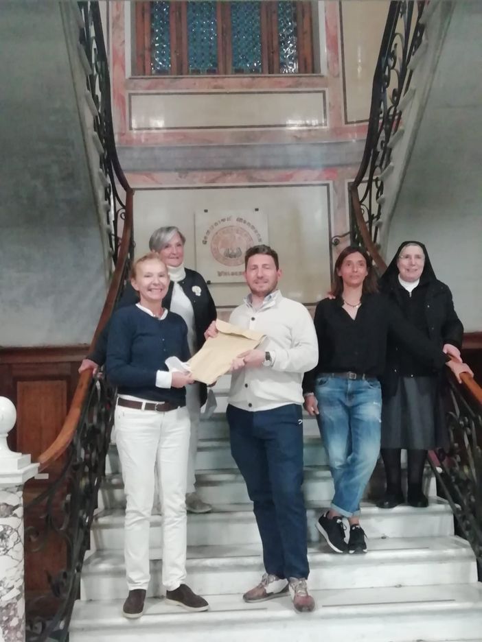 13mila euro per i profughi dell'Ucraina da Caritas all'Unione Montana tramite Fondazione Valsesia