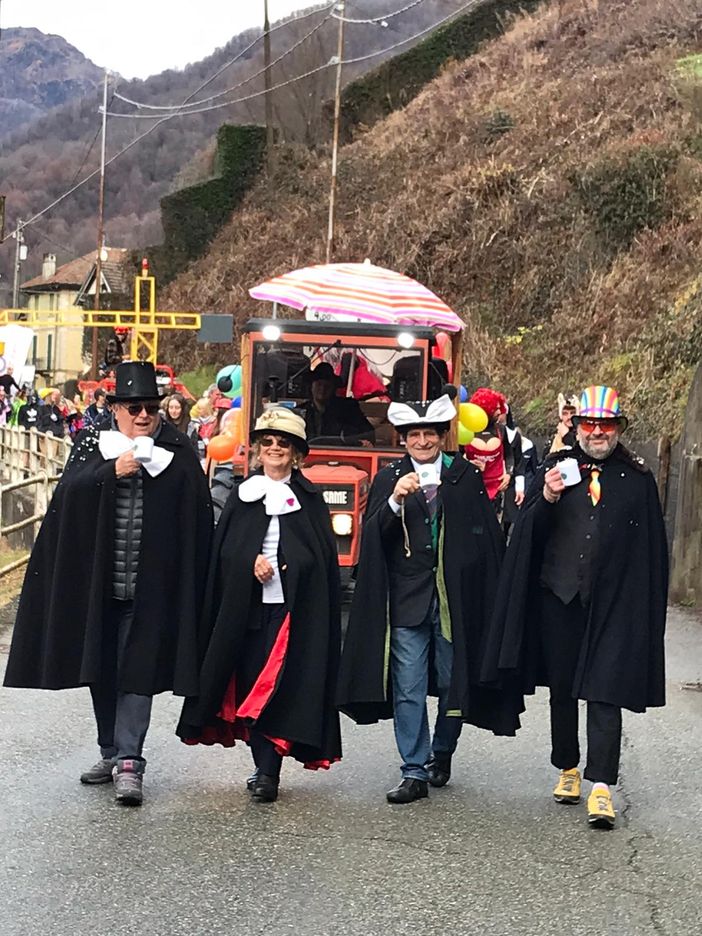 A Postua un carnevale per tutti: un successo fra allegria e partecipazione - Foto di Ermanno Orsi.