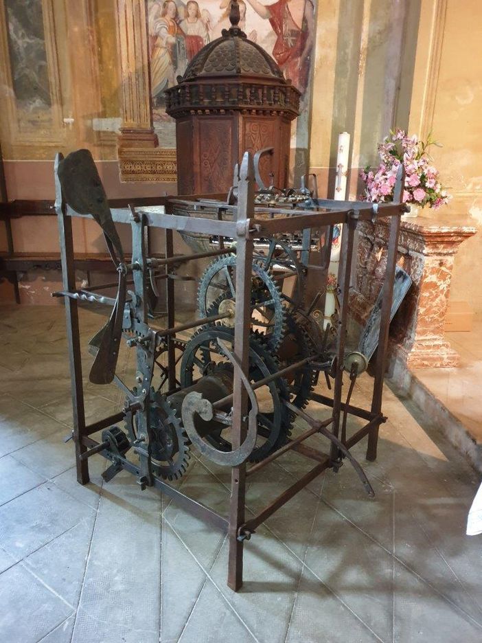 Valduggia, studio accurato per l'Orologio della chiesa S.Andrea e S.Gaudenzio di Zuccaro Valduggia, studio accurato per l'Orologio della chiesa S.Andrea e S.Gaudenzio di Zuccaro