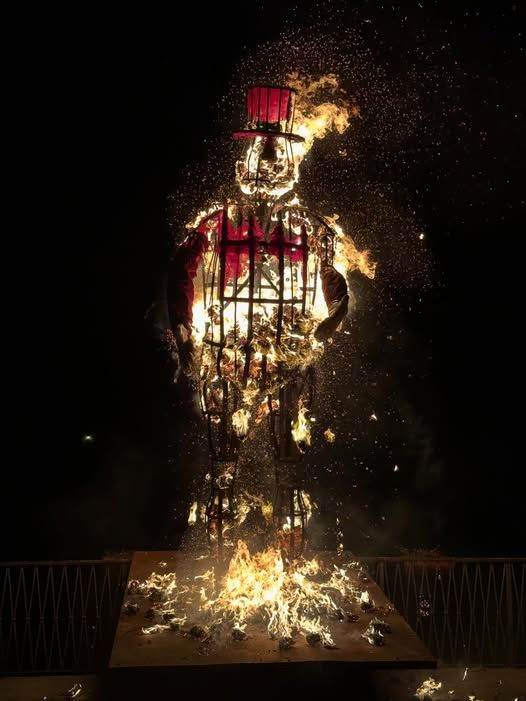 Carnevale 2026: il Processo e il Rogo di Marcantonio chiudono una festa tra allegria e tradizione Carnevale 2026: il Processo e il Rogo di Marcantonio chiudono una festa tra allegria e tradizione