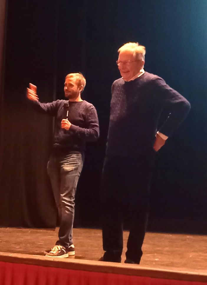 Varallo, al Teatro Civico un incontro contro il bullismo e il cyberbullismo con Paolo Picchio e Paolo Bossi Varallo, al Teatro Civico un incontro contro il bullismo e il cyberbullismo con Paolo Picchio e Paolo Bossi
