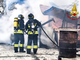 Cascina in fiamme, intervento tempestivo dei Vigili del Fuoco FOTO