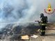 Dal Nord-ovest: masserizie in fiamme a Motta dei Conti (VC), Vigili del fuoco in azione
