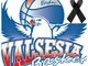 Barberi Valsesia Basket vicina al Team manager Albero Zamara.