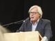 Vittorio Sgarbi durante l'inaugurazione della fontana di Borgosesia lo scorso settembre
