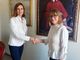 Il direttore generale Eva Colombo dà il benvenuto  alla dottoressa Francesca Giovanna Maria Forni