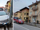 Auto contro un palo a Gattinara: intervengono i soccorsi.