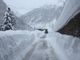 Un metro di neve in Val Sermenza e Carcoforo isolato: beni distribuiti e soccorsa anche una donna