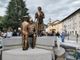 Borgosesia: l'entusiasmo per la nuova fontana in piazza Mazzini non si spegne