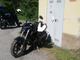 Motociclista si schianta contro il muro di una cabina, portato in codice rosso all’ospedale