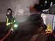 Auto a fuoco dopo l'incidente in Valsesia FOTO