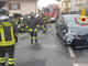 Schianto tra due auto, ferite lievi per due persone