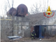 Incendio in un'area industriale dismessa