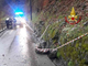 Varallo, cade masso sulla strada tra Dovesio e Arboerio