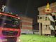 Cadono calcinacci da un palazzo a Vercelli, una persona rimane ferita (foto vigili del fuoco)