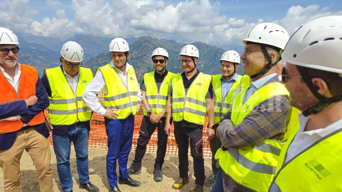 Mera, prende forma la nuova cabinovia: lavori alla stazione di arrivo FOTO e VIDEO di Benedetti per Valsesianotizie.it Mera, prende forma la nuova cabinovia: lavori alla stazione di arrivo FOTO e VIDEO di Benedetti per Valsesianotizie.it