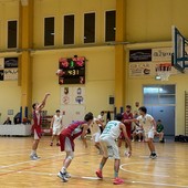 Vercelli ferma la corsa della Valsesia Basket: i Rices si impongono 77-60 in DR2 Vercelli ferma la corsa della Valsesia Basket: i Rices si impongono 77-60 in DR2