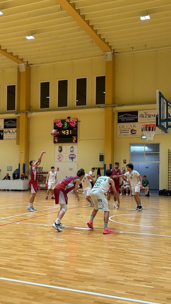 Vercelli ferma la corsa della Valsesia Basket: i Rices si impongono 77-60 in DR2 Vercelli ferma la corsa della Valsesia Basket: i Rices si impongono 77-60 in DR2