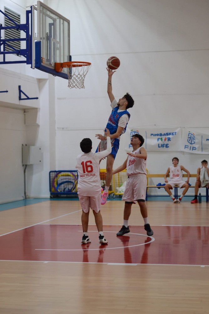 Valsesia Basket Under 19 conquista Valenza: vittoria convincente per 80-63