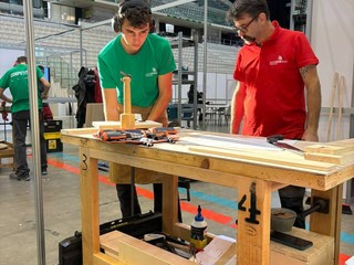WorldSkills Piemonte 2026, la scuola Barolo di Borgosesia conquista primo e terzo posto nella falegnameria