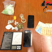 Nasconde in bocca due dosi di cocaina durante un controllo, fermato un 35enne in Valsessera