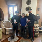 Crevacuore, i Carabinieri accorciano le distanze: visite di cortesia agli anziani soli per prevenire le truffe Crevacuore, i Carabinieri accorciano le distanze: visite di cortesia agli anziani soli per prevenire le truffe