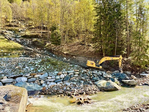 Alagna Valsesia, avviati i lavori sul Sesia tra Wold e la confluenza con il torrente Vogna Alagna Valsesia, avviati i lavori sul Sesia tra Wold e la confluenza con il torrente Vogna
