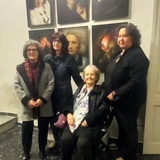 A Ghemme inaugurata “Essere Donna”: a Spazio E tre fotografi e tre scultori raccontano l’universo femminile