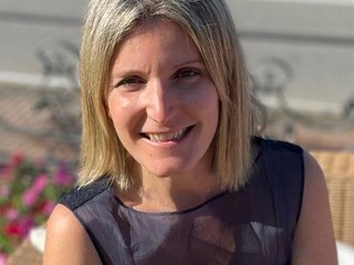 Grignasco, il 14 novembre Nadia Schmidt Vietti presenta “Le verità della stanza n. 5”