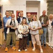 Varallo, premiati gli artisti di “Frammenti di luce e ombre” a Palazzo D’Adda